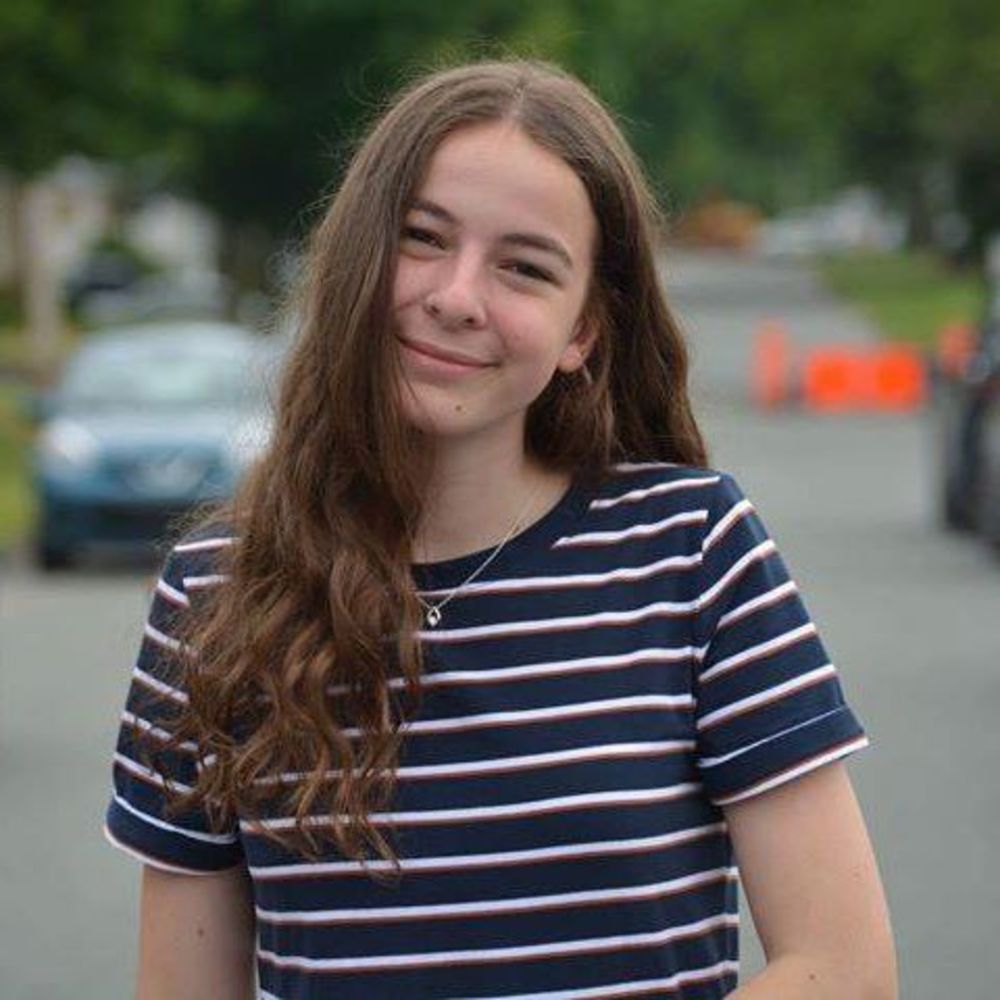 Meet your Posher, Caroline